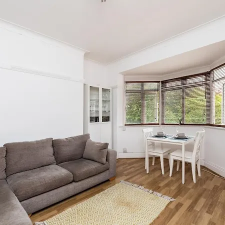 Street Lane Roundhay Apartment Leeds (West Yorkshire)