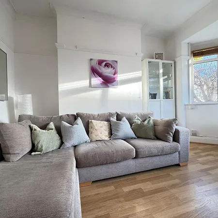 Street Lane Roundhay לידס