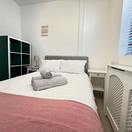 Street Lane Roundhay * Leeds (West Yorkshire)