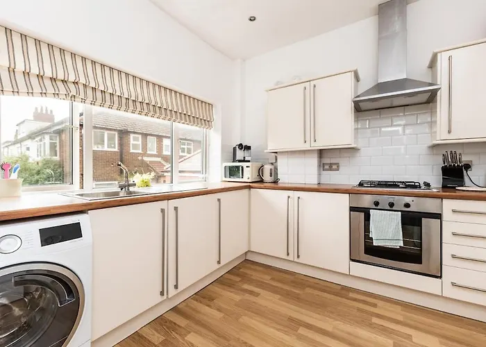 Street Lane Roundhay Apartment Leeds (West Yorkshire)