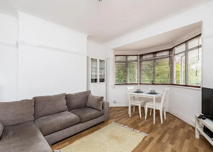 Street Lane Roundhay Apartment Leeds (West Yorkshire)