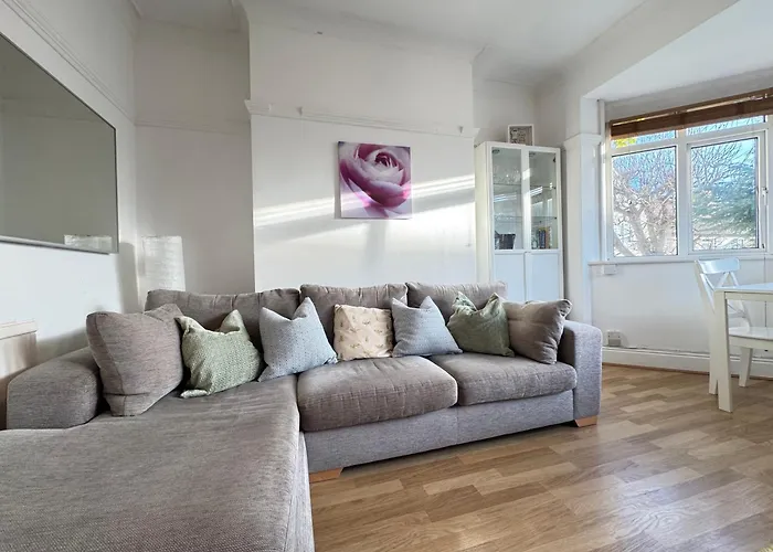 Street Lane Roundhay לידס